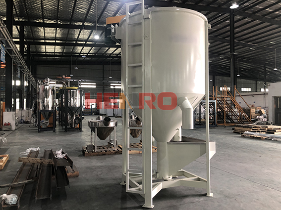 大型立式攪拌機(jī)一般用于攪拌哪些原料